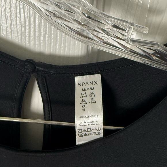 SPANX AirEssentials Sleeveless Jumpsuit in Black M - Picture 7 of 7